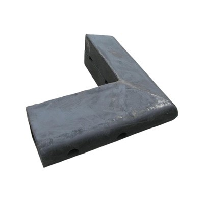 What are the maintenance requirements for cone fenders in hot climates?